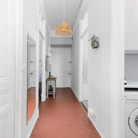 Apartament Le Charme Au Coeur De Menton! *